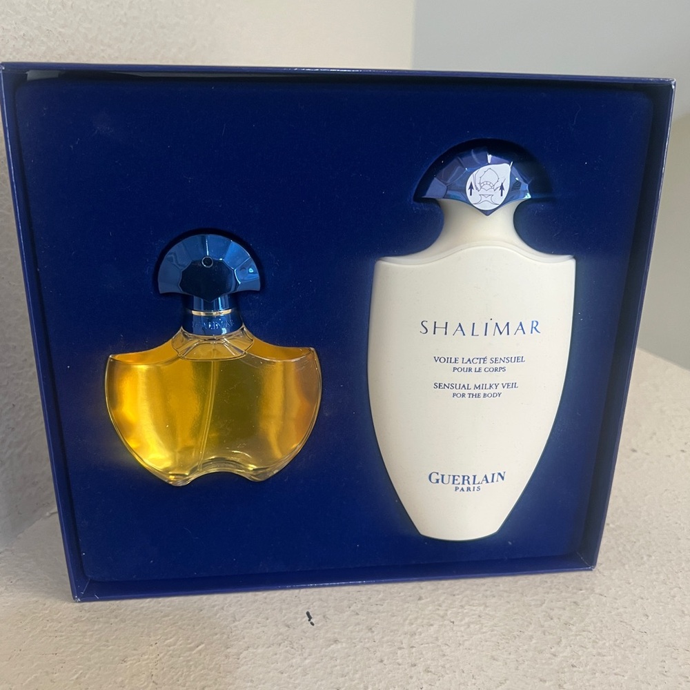 shalimar perfume 1.7 FL Oz Gift Set With Sensual Milky‎ Veil For The Body 6.8 OZ